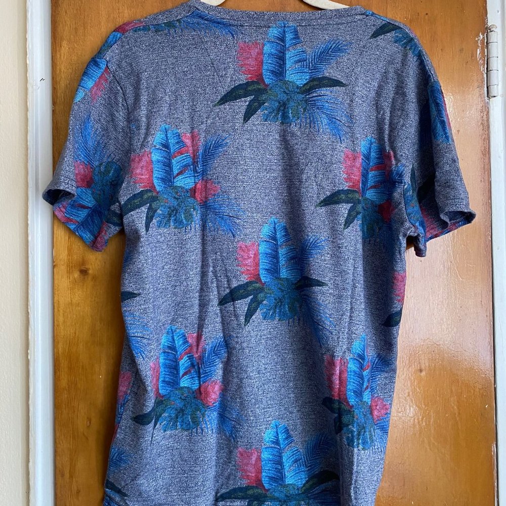 Threadbare Tshirt - Picture 3 of 3